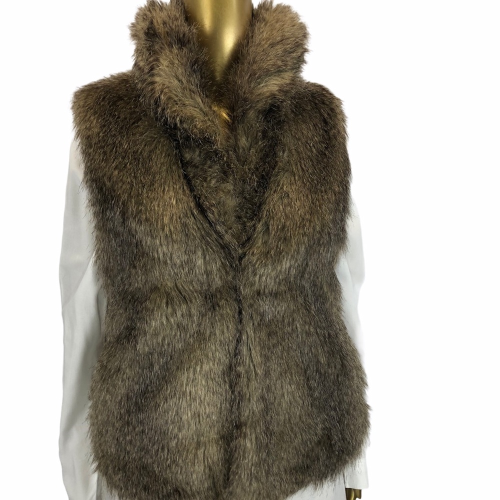 JACK Brown Faux Fur Vest Size Medium Satin Lined Collared Statement Outerwear